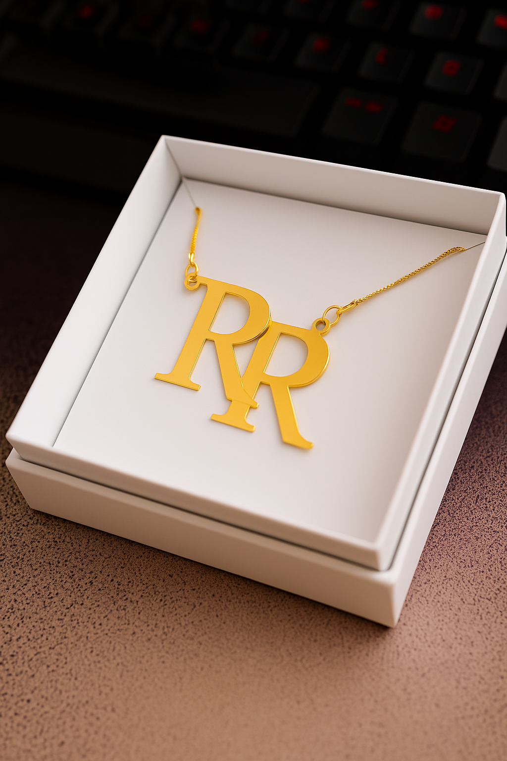 Colar Monograma Banhado a ouro 18 k