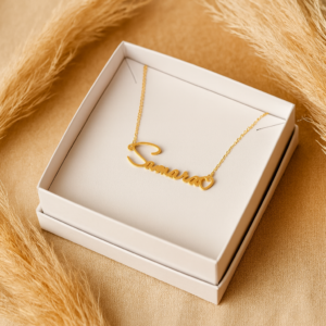 Colar com nome banhado a ouro 18k