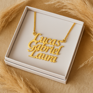 Colar com 3 nomes banhado a ouro 18 k